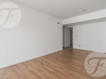 Departamento 4 Ambientes en Venta en Marquis Belgrano R - Cochera, Balcón y Amenities de Lujo