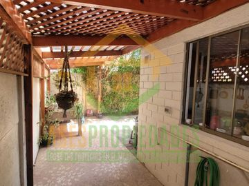 HERMOSA CASA AISLADA EN CONDOMINIO PRIVADO LA CRUZ