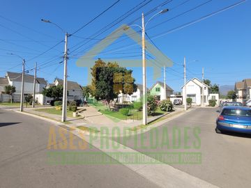 HERMOSA CASA AISLADA EN CONDOMINIO PRIVADO LA CRUZ