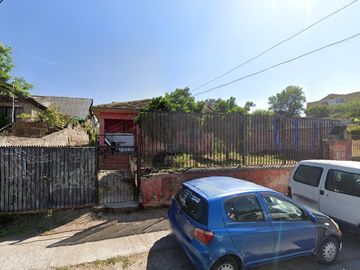 SE VENDE CASA CON 5 DORMITORIOS Y 560 MTS