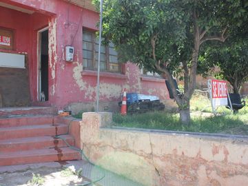 SE VENDE CASA CON 5 DORMITORIOS Y 560 MTS