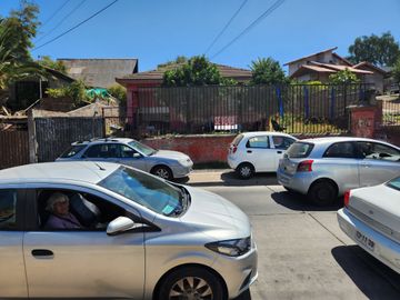 SE VENDE CASA CON 5 DORMITORIOS Y 560 MTS