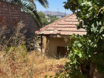 SE VENDE CASA CON 5 DORMITORIOS Y 560 MTS