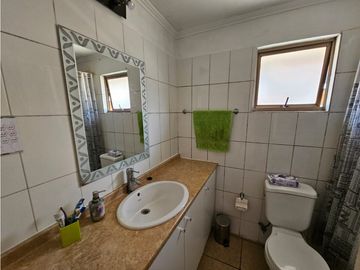 CURAUMA - CONDOM. LAS PALMAS - CASA 3 PISOS - PISCINA
