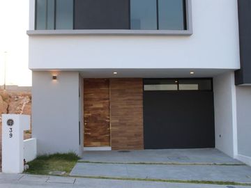 CASA EN PREVENTA EN FRACC CAPITAL SUR