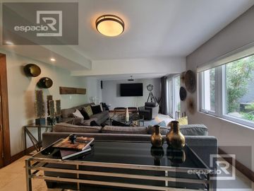 CASA EN VENTA EN LOMAS DEL SANTUARIO