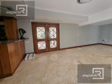 CASA EN VENTA EN LOMAS DEL SANTUARIO