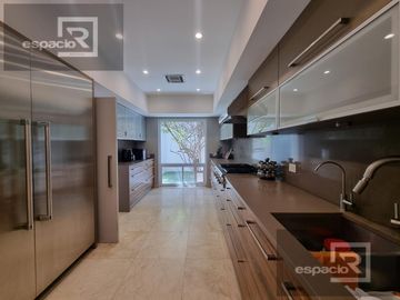 CASA EN VENTA EN LOMAS DEL SANTUARIO