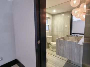 CASA EN VENTA EN LOMAS DEL SANTUARIO