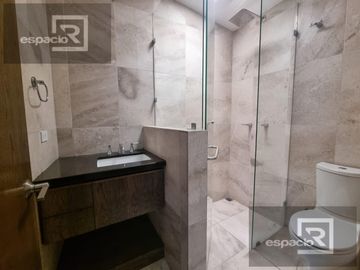 CASA EN VENTA EN LOMAS DEL SANTUARIO