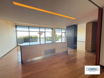 Depto de lujo en Club de Golf Bosques de Santa Fe