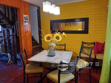 Casa en Venta en VAG (13.479) Casa en Venta en Calle los Mañíos con Los Plátanos