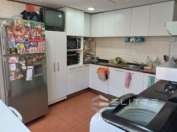 Casa en Venta en VAG (13.479) Casa en Venta en Calle los Mañíos con Los Plátanos
