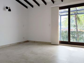 VENTA CASA CAMPESTRE EN EL RETIRO CERCA A TODO