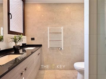Departamento en Venta en Alvaro Casanova - La Reina Alta