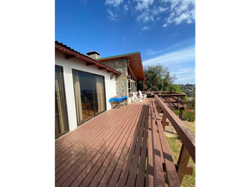 Casa con Cabañas El Quisco a cuadras de Playa
