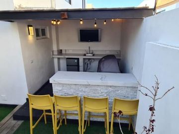 Casa con alberca en Los Robles, Coto Helechos
