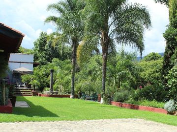 Espectacular casa arbolada en Venta en Malinalco