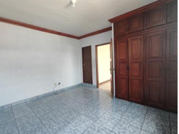 Casa en Venta Barrio Manuel Cordova, Manta, Manabi BPWenD
