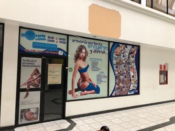 9 LOCALES, EN EL ORO, PASAJE,  EN CENTRO COMERCIAL