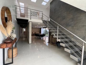 Casa en venta en Querétaro Alamos zona tranquila y céntrica, Santiago de Querétaro Centro