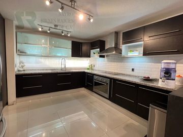 Casa en venta en Querétaro Alamos zona tranquila y céntrica, Santiago de Querétaro Centro