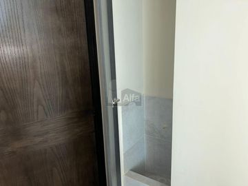 Oficina en venta o renta en Col. República, Plaza Distrito V