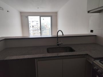 Departamento en  venta monoambiente 36,5m2 A Estrenar 47 18 y 19 La Plata