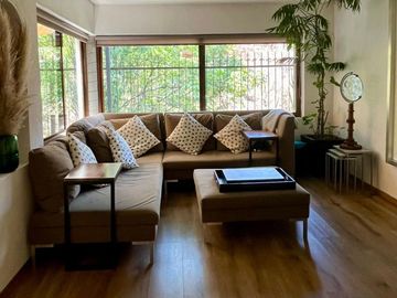 CASA EN VENTA EN LOMAS DE LAS ÁGUILAS CALLE CERRADA