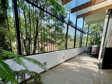 CASA EN VENTA EN LOMAS DE LAS ÁGUILAS CALLE CERRADA
