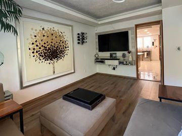 CASA EN VENTA EN LOMAS DE LAS ÁGUILAS CALLE CERRADA