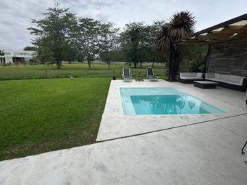 Casa en Greenville Polo & Resort