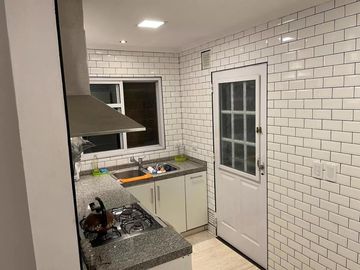 Casa en venta . 2 Dormitorios 1 Baño - Cochera - 260Mts2 - Lisandro Olmos