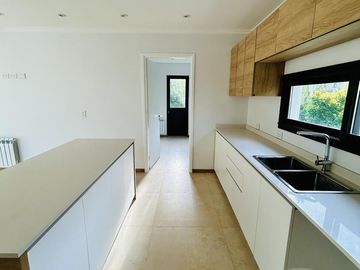 Casa en venta - Canning, Barrio Don Joaquin