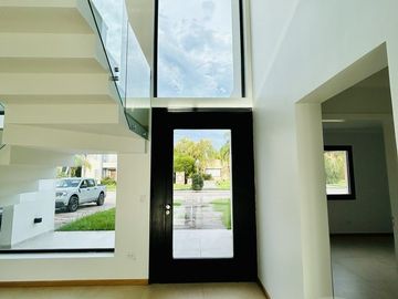 Casa en venta - Canning, Barrio Don Joaquin