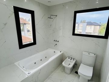 Casa en venta - Canning, Barrio Don Joaquin