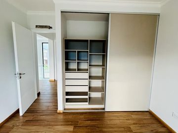 Casa en venta - Canning, Barrio Don Joaquin