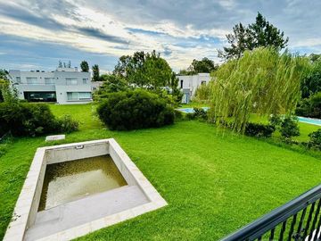 Casa en venta - Canning, Barrio Don Joaquin