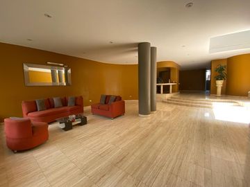 Se vende Dapartamento  en primer piso  Surco