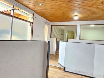 Se alquila oficina en Miraflores