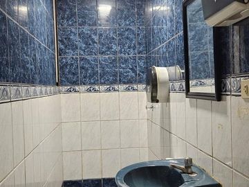 Se alquila oficina en Miraflores