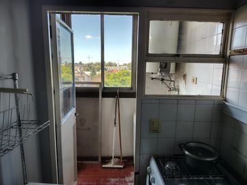 Departamento 4 ambientes edificio en torre en San Miguel
