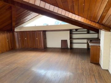 CASA EN VENTA EN URBANIZACIÓN SANTA CECILIA, GUAYAQUIL