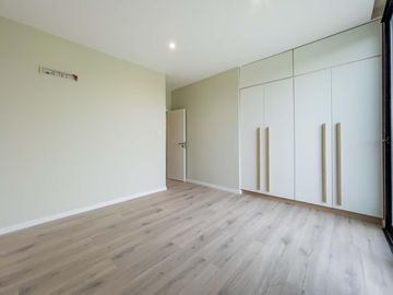 VENTA - Casa 3 Dormitorios con Pileta  - Barrio Puerto Roldán