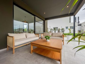 VENTA - Casa 3 Dormitorios con Pileta  - Barrio Puerto Roldán