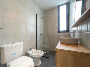 VENTA - Casa 3 Dormitorios con Pileta  - Barrio Puerto Roldán