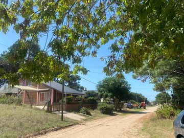 Lote en venta en Nueva Atlantis a cuatro cuadras del mar sobre calle Alfonsina Storni y Quinteros