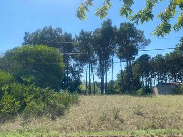 Lote en venta en Nueva Atlantis a cuatro cuadras del mar sobre calle Alfonsina Storni y Quinteros