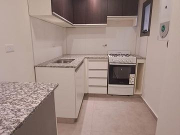 CENTRO* DEPTO 1 DORM C/BALCON - ENTREGA 2025