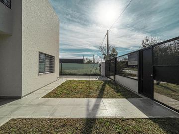 Casa de 3 dormitorios a estrenar en Tierra Nueva, Fisherton